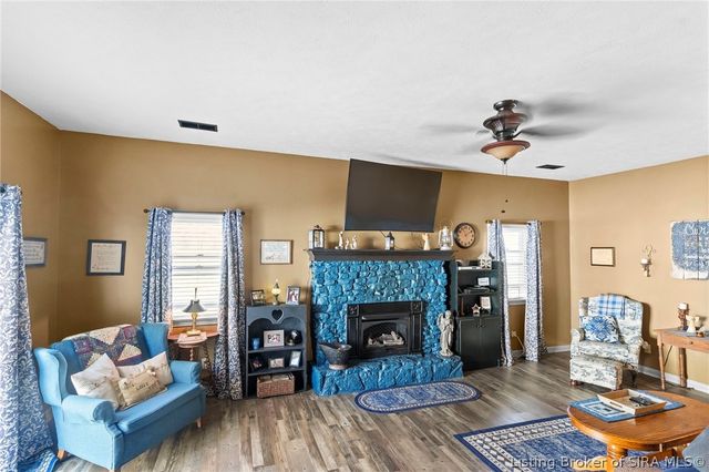 5961 W State Road 56, Hanover, IN 47243