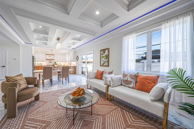 957 Dana Avenue, Valley Stream, NY 11580