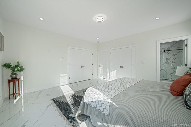 957 Dana Avenue, Valley Stream, NY 11580