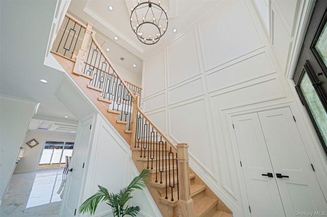 957 Dana Avenue, Valley Stream, NY 11580