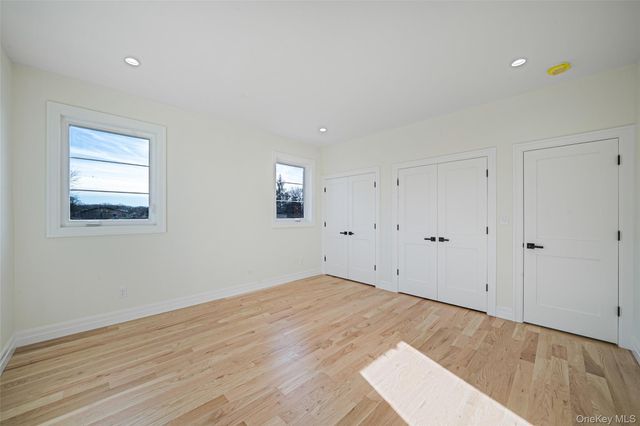 957 Dana Avenue, Valley Stream, NY 11580