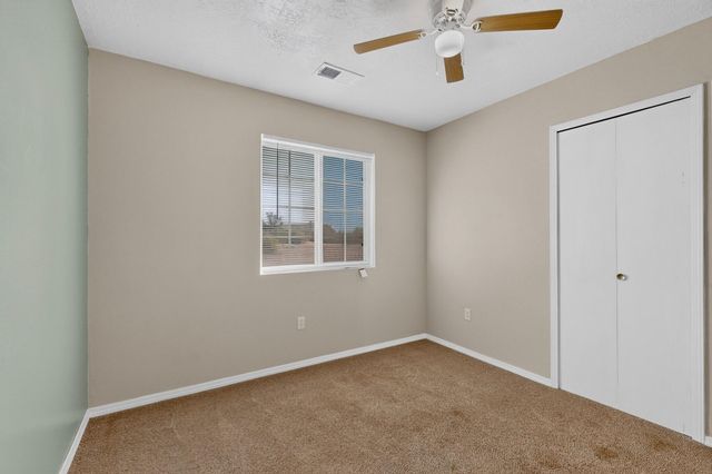 520 Apache Loop SW, Rio Rancho, NM 87124