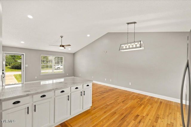 110 Yarrow Drive, Bluff City, TN 37618