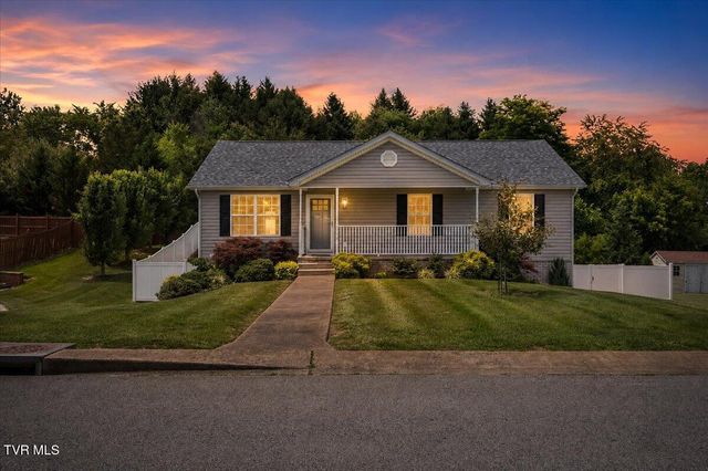 110 Yarrow Drive, Bluff City, TN 37618