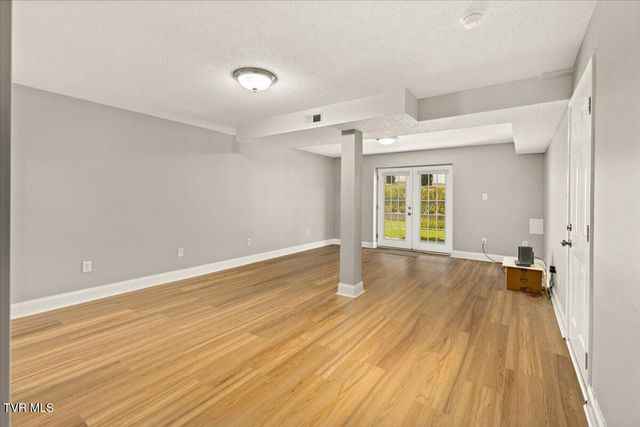110 Yarrow Drive, Bluff City, TN 37618