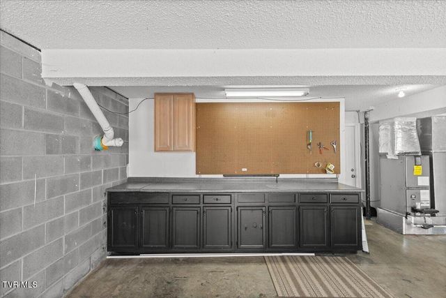 110 Yarrow Drive, Bluff City, TN 37618