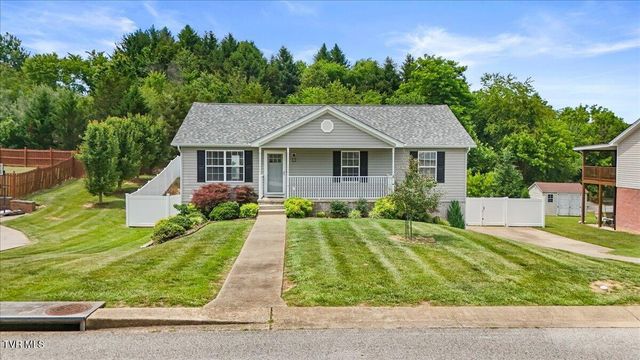 110 Yarrow Drive, Bluff City, TN 37618