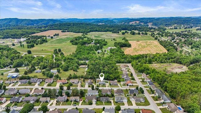 110 Yarrow Drive, Bluff City, TN 37618