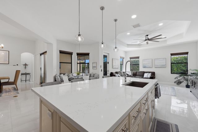 8127 NW 115th Way, Parkland, FL 33076