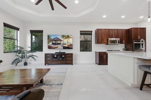 8127 NW 115th Way, Parkland, FL 33076