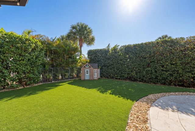 8127 NW 115th Way, Parkland, FL 33076