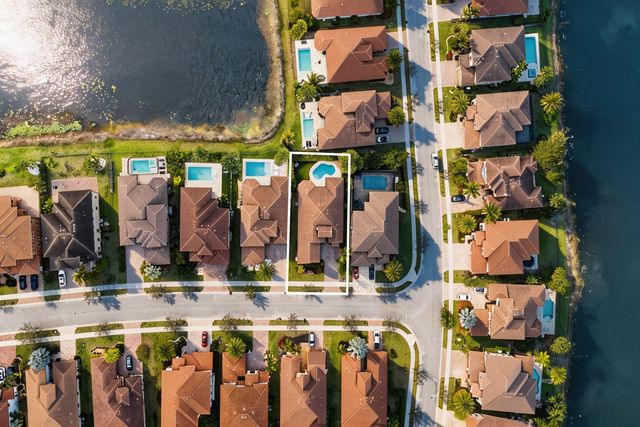 8127 NW 115th Way, Parkland, FL 33076