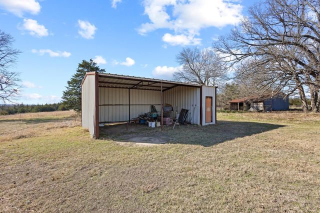 10035 Farm Road 195, Paris, TX 75462