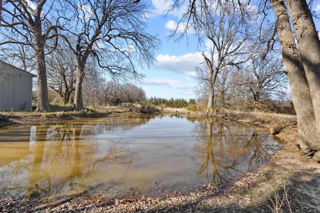 10035 Farm Road 195, Paris, TX 75462