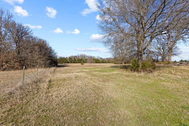 10035 Farm Road 195, Paris, TX 75462