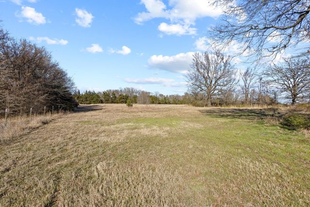 10035 Farm Road 195, Paris, TX 75462