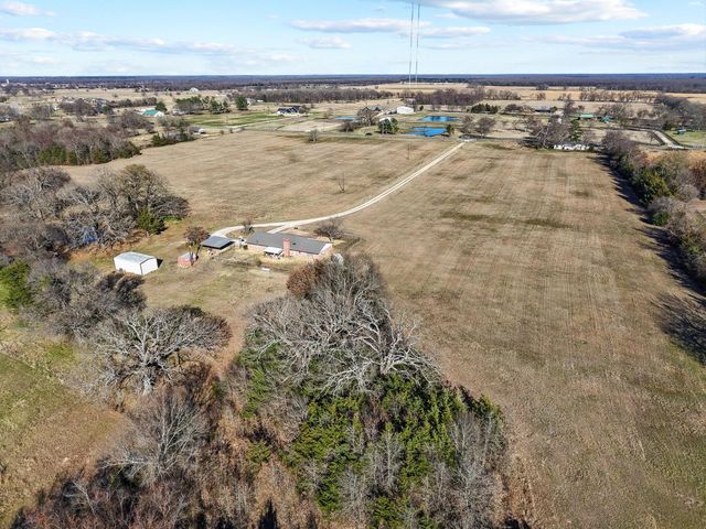 10035 Farm Road 195, Paris, TX 75462