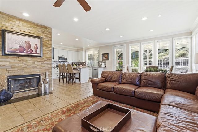 27213 Blueridge, Valencia, CA 91354
