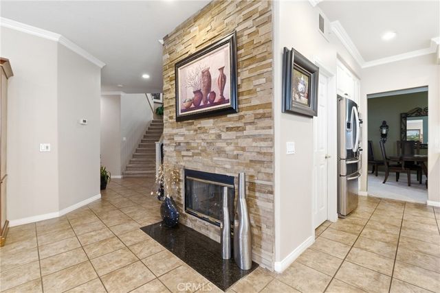 27213 Blueridge, Valencia, CA 91354