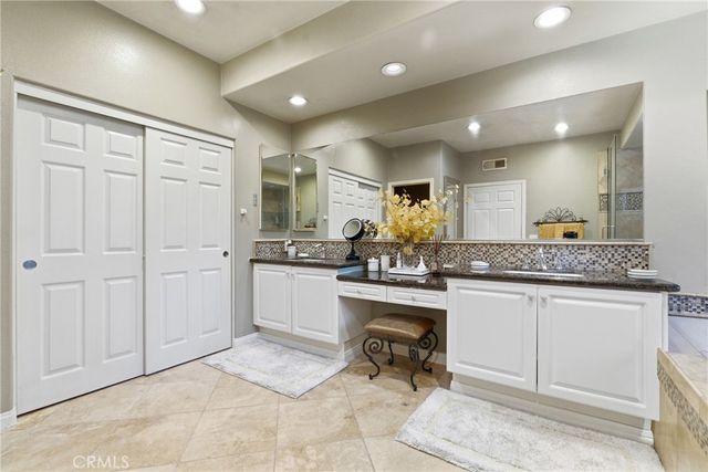 27213 Blueridge, Valencia, CA 91354
