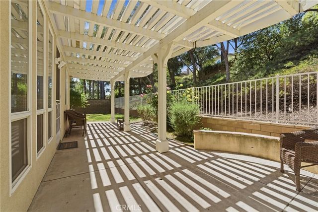 27213 Blueridge, Valencia, CA 91354