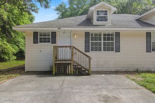 124 30th 1/2 Street, B, Gulfport, MS 39507
