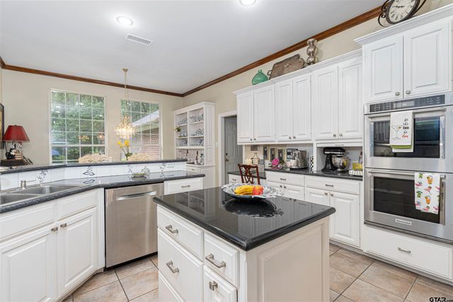16057 Stockman Circle, Tyler, TX 75703