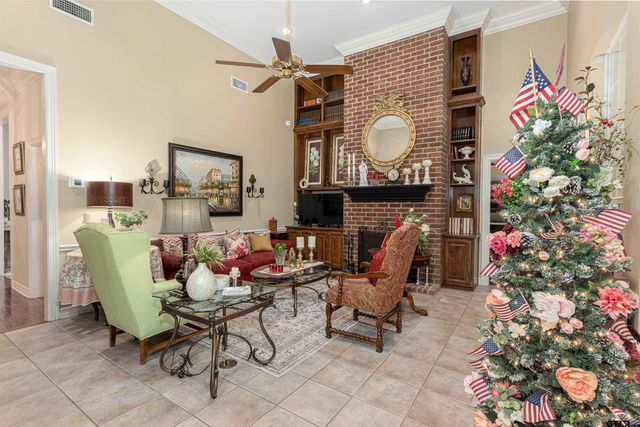 16057 Stockman Circle, Tyler, TX 75703
