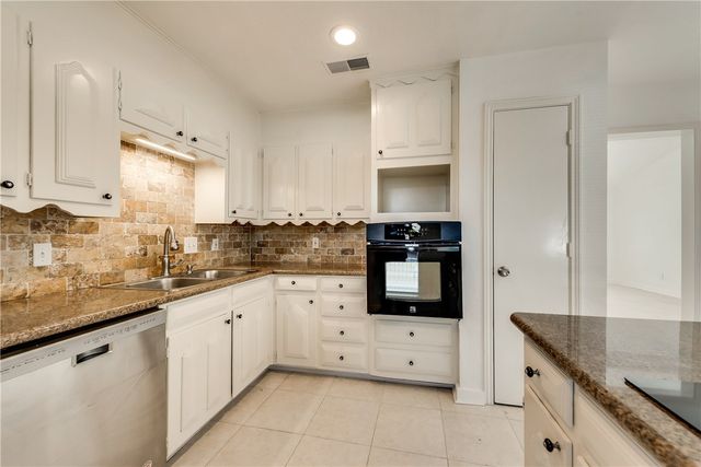 1900 Ports O Call Drive, Plano, TX 75075
