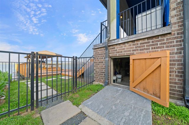 18922 Vantage View Lane, Houston, TX 77346