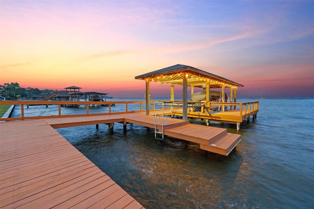 18922 Vantage View Lane, Houston, TX 77346