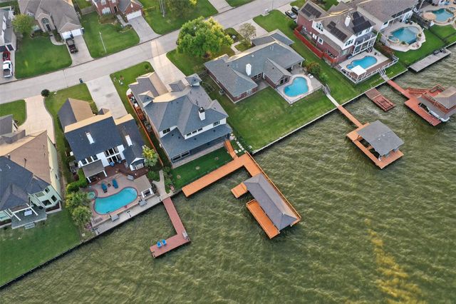 18922 Vantage View Lane, Houston, TX 77346