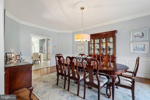 3303 LAUREN OAKS CT, Oak Hill, VA 20171