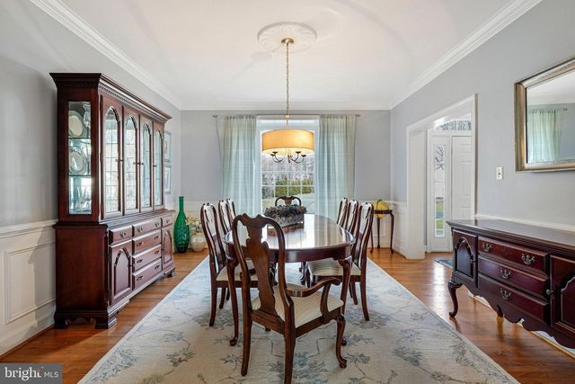 3303 LAUREN OAKS CT, Oak Hill, VA 20171