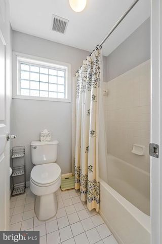 3303 LAUREN OAKS CT, Oak Hill, VA 20171