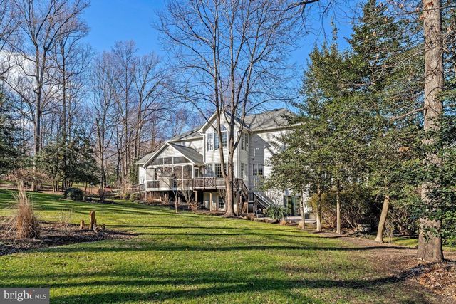 3303 LAUREN OAKS CT, Oak Hill, VA 20171