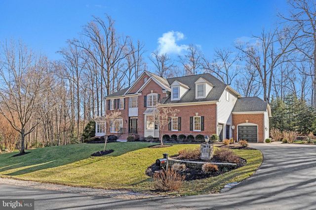 3303 LAUREN OAKS CT, Oak Hill, VA 20171