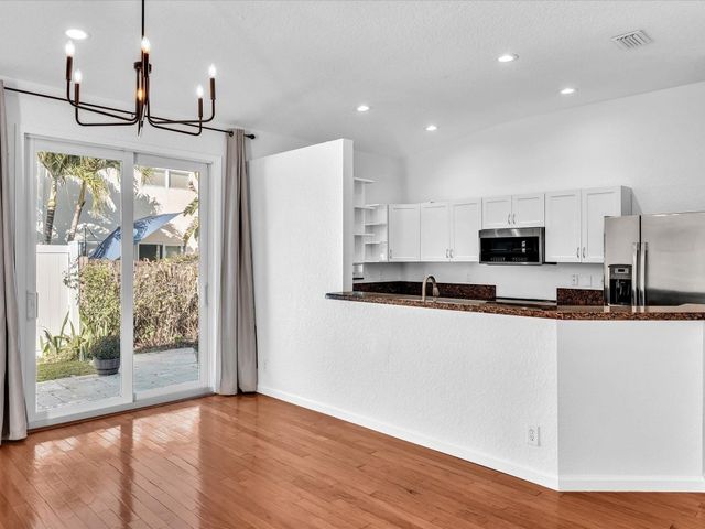 2807 Frederick Boulevard, Delray Beach, FL 33483