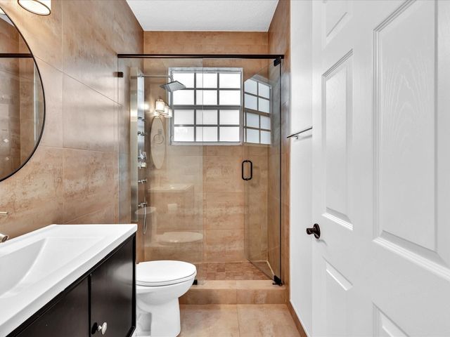 2807 Frederick Boulevard, Delray Beach, FL 33483