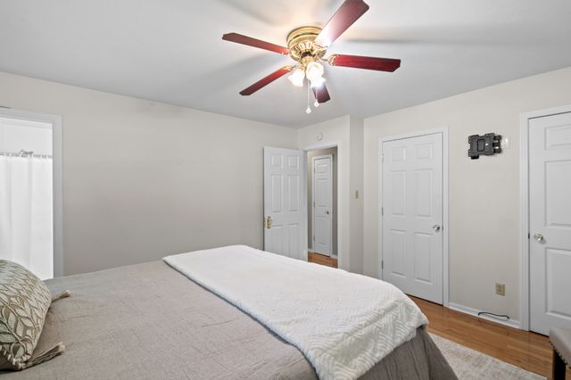 126 Robin Hood Rd, Dickson, TN 37055