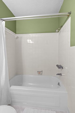 126 Robin Hood Rd, Dickson, TN 37055
