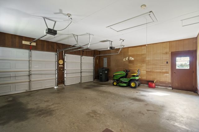 126 Robin Hood Rd, Dickson, TN 37055