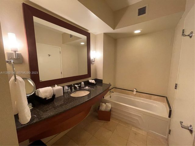 18001 Collins Avenue 2912+Terrace, Sunny Isles Beach, FL 33160