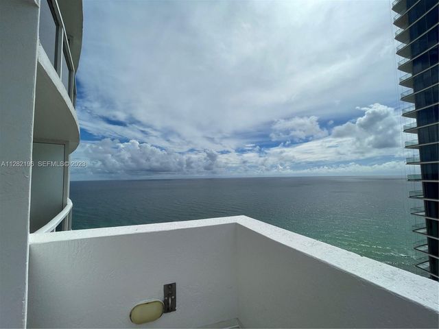 18001 Collins Avenue 2912+Terrace, Sunny Isles Beach, FL 33160