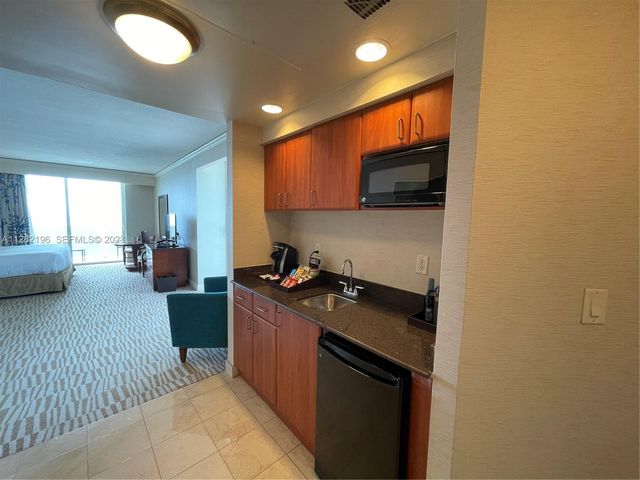 18001 Collins Avenue 2912+Terrace, Sunny Isles Beach, FL 33160