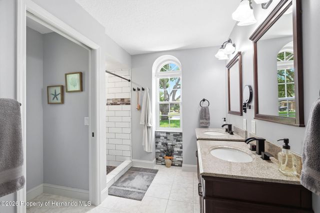 322 Hollow Oak Court, Spring Hill, FL 34609