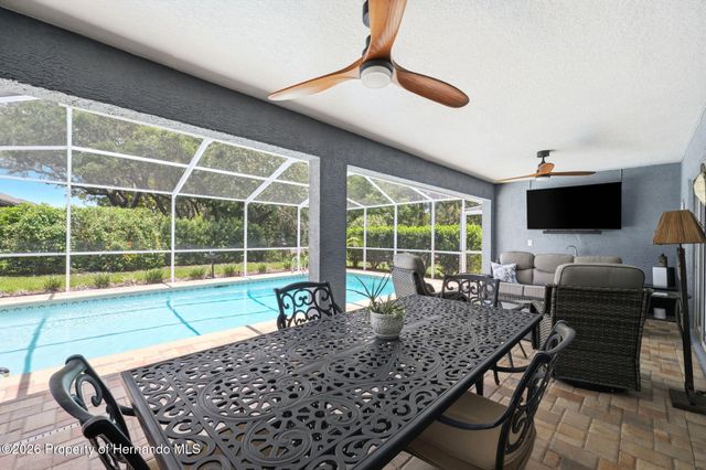 322 Hollow Oak Court, Spring Hill, FL 34609