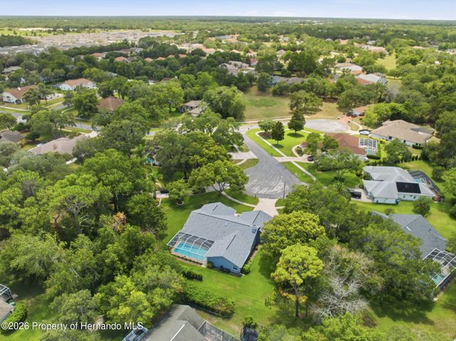 322 Hollow Oak Court, Spring Hill, FL 34609