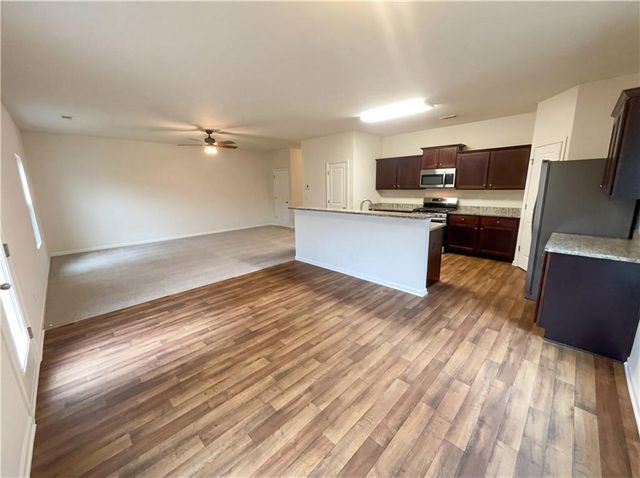 1418 Turning Leaf Lane, Pendergrass, GA 30567