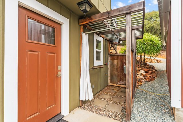12865 Mierkey Rd, Pine Grove, CA 95665